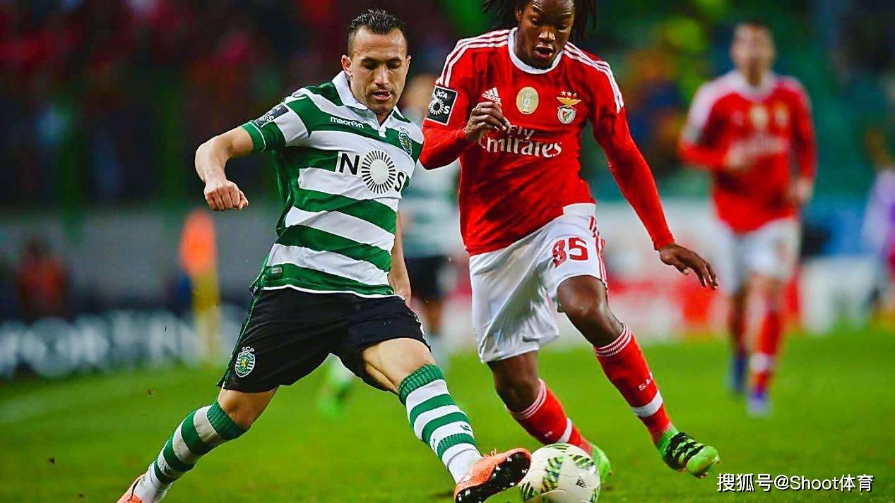 包含波尔图发布备战花絮；关键时刻战术微调；荷甲任务艰巨；阵容厚度经受考验的词条