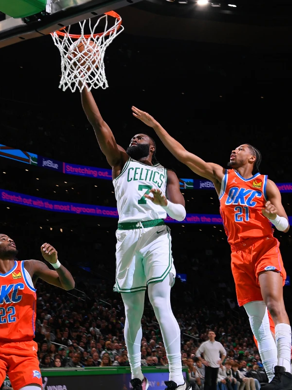 包含俄克拉荷马雷霆迎NBA常规赛关键赛，关键时刻遗憾出局，信心回归，训练强度明显提升的词条乐鱼体育入口